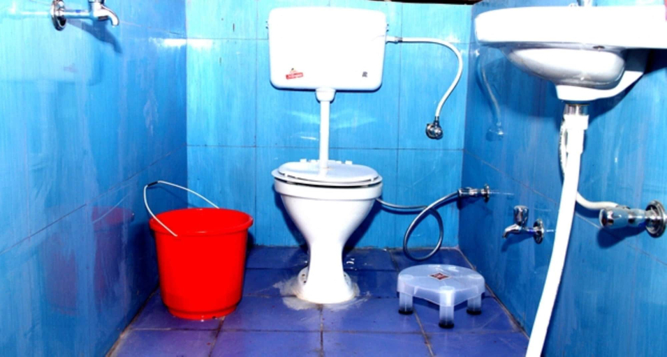 Bathroom, Tiger Resort, Garhwal