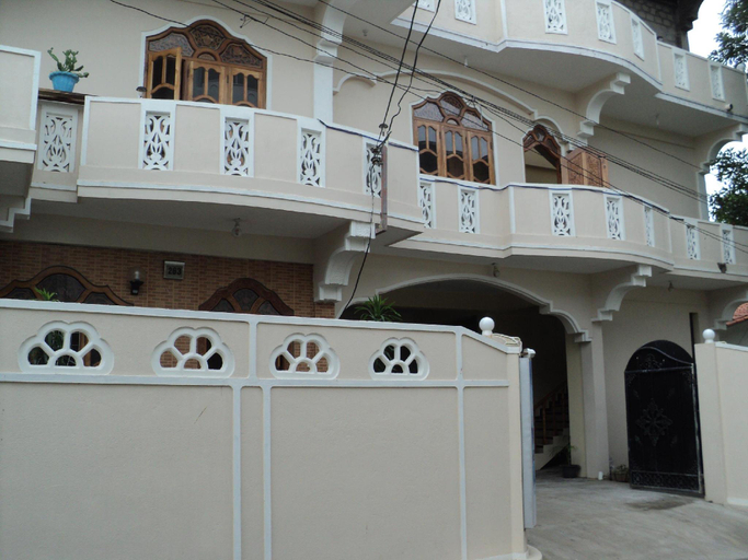 Others 5, N Joy Inn, Trincomalee Town and Gravets