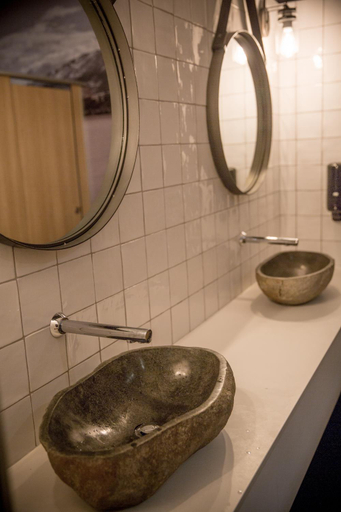 Bathroom 4, Harvest Hotel, Central Otago