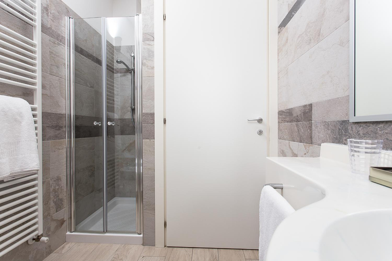 Bathroom 2, Hotel residence Jamaica, Ravenna
