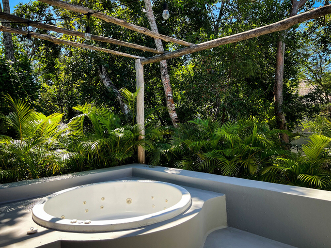 Bathroom 4, Kuun Taak Tulum, Cozumel