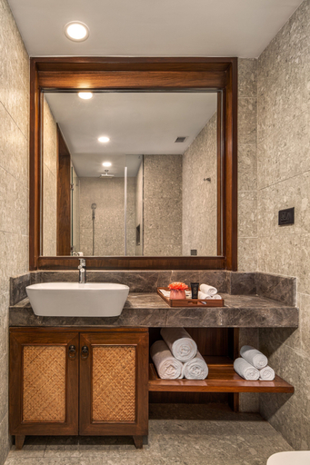 Bathroom 4, Varnabas Museum Hotel, Bagmati