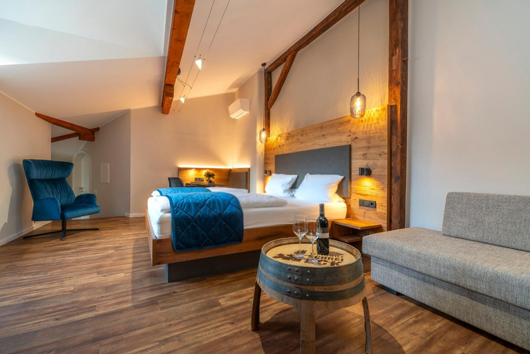 Bedroom 2, Weingut Schreieck VINOTEL & GUTSHAUS, Südliche Weinstraße