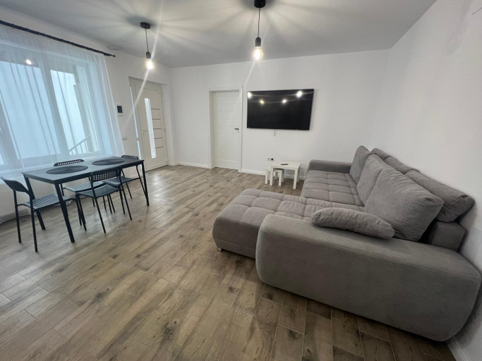 Others 3, Carina Guest House, Turda
