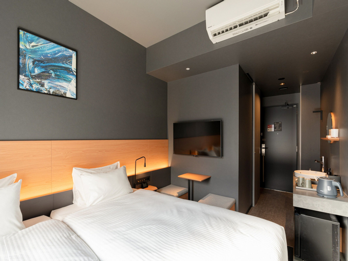 Bedroom 12