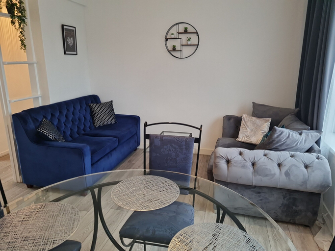 Others 3, Lovely 2-bed Apartment in Cheltenham Spa, Gloucestershire