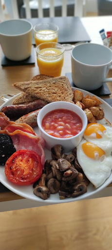 Food & Drinks 4, Chandlers Lodge B&B, Cornwall