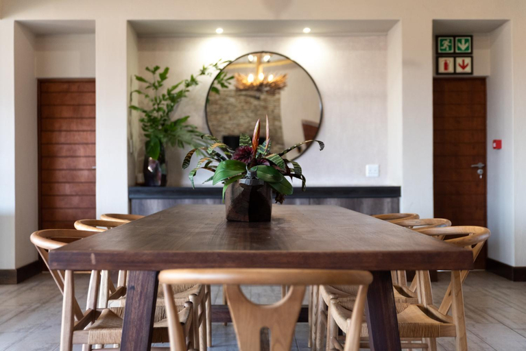 Food & Drinks 5, Moya Safari Villa, Mopani