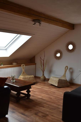 Appartement Chez l'apiculteur, Val-de-Travers