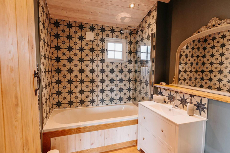 Bathroom, Impeccable 2-bed Cottage Near Woodbridge, Suffolk