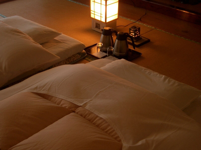 Bedroom 3, Oyado Hisaya, Kami