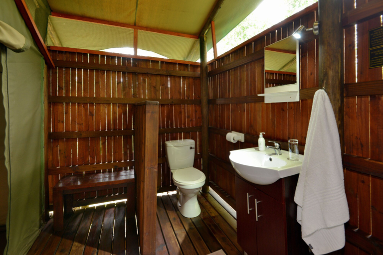 Bathroom 4, Kruger Safari Lodge, Ehlanzeni