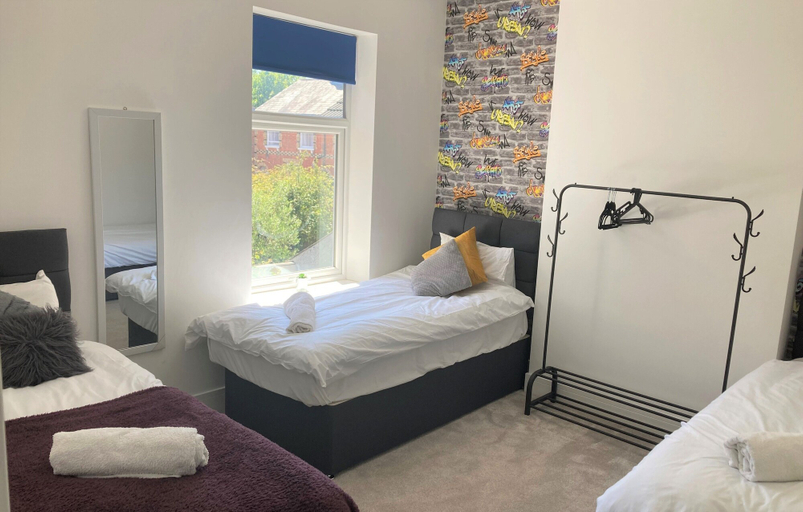 Bedroom 3, Lovely 4-bed House in Central Wolverhampton, Wolverhampton
