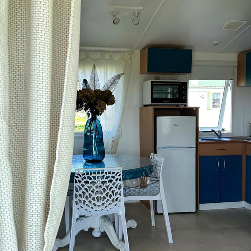 Kitchen 2, les bungalows de Lisa Maria, Haute-Corse