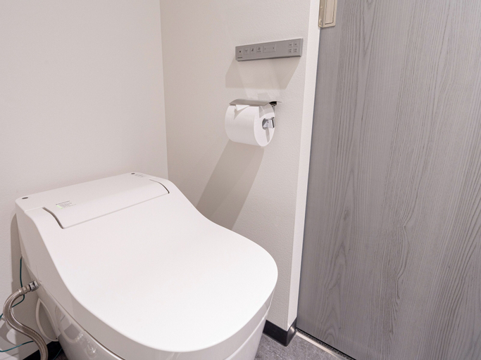 Bathroom 7