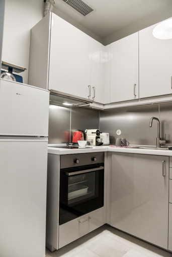 Kitchen 3, Erst Guest House, Attica