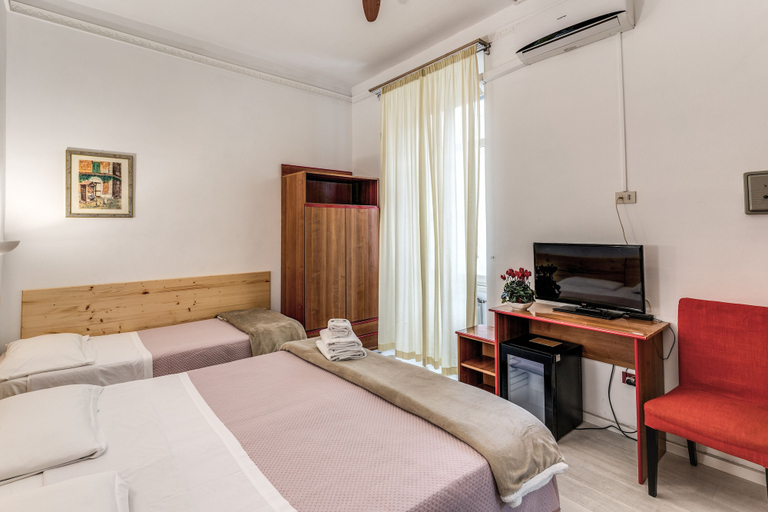 Bedroom 3, Hotel Altavilla 9, Roma
