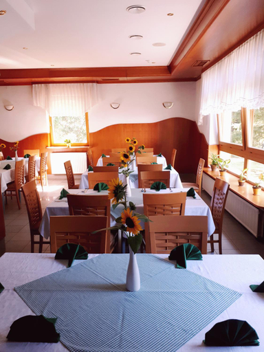 Food & Drinks 4, Hotel Rakov Skocjan, Cerknica