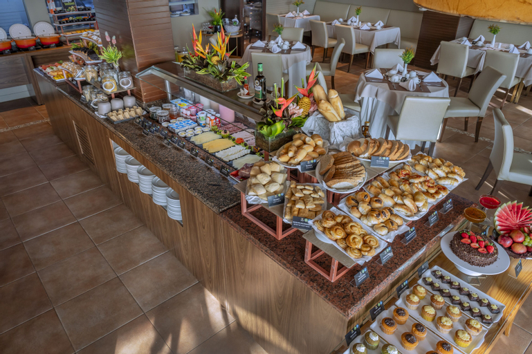 Food & Drinks 19