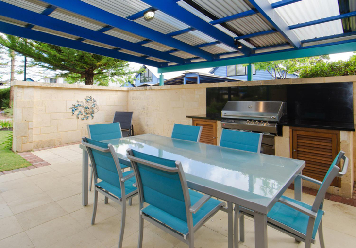 Food & Drinks 5, Dunsborough Beach Cottages, Busselton