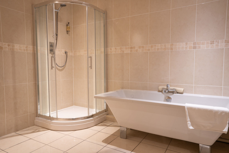 Bathroom 5, Waterton Park Hotel, Wakefield