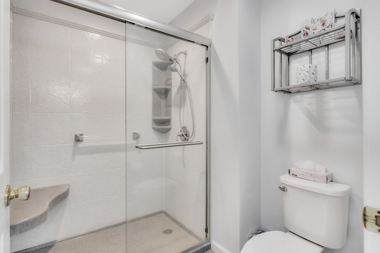 Bathroom 4, Gorgeous Greens 2 Bedroom Condo by RedAwning, Taney