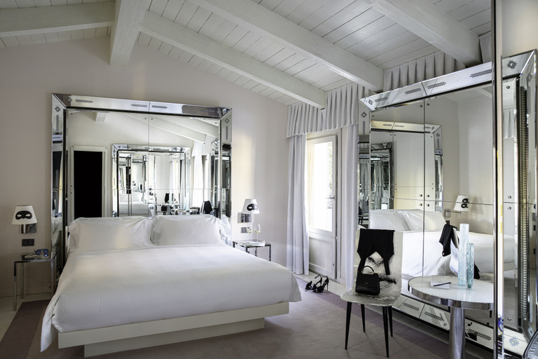 Bedroom 3, Palazzina Grassi, Venezia