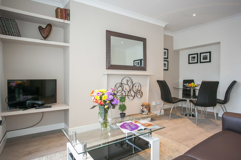 Others 5, Grand Canal District Apartments, Dublin