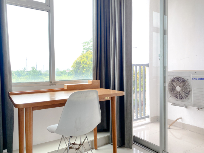 Others 2, Comfy Studio with Twin Bed at Enviro Apartment By Travelio, Cikarang