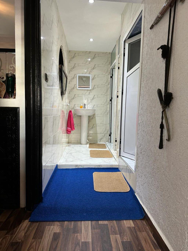 Bathroom 3, Dinosaur Anza Surf House, Agadir-Ida ou Tanane
