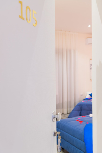 Bedroom 4, Napoli's Gold Hotel, Napoli