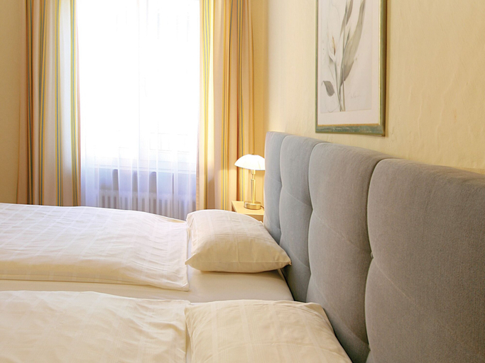 Bedroom 2, Hotel Garni Golf, Locarno
