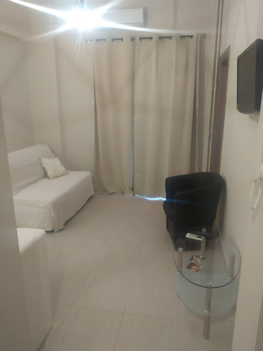 Bedroom 4, on the metro station of Korydallos, Attica
