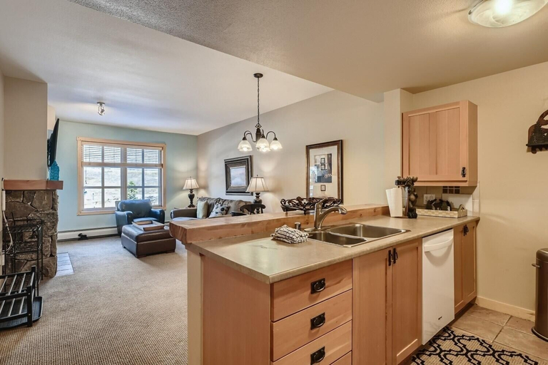 Private kitchen 5, Passage Point 326 1 Bedroom Condo by RedAwning, Summit