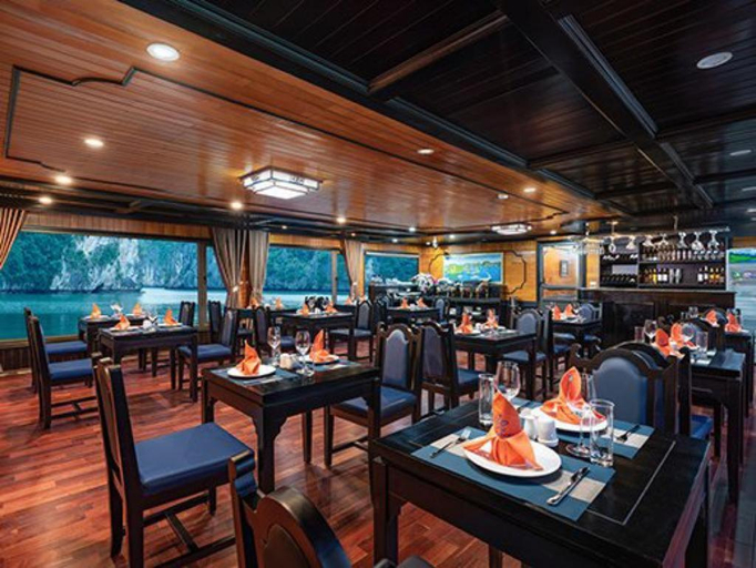 Food & Drinks 5, The Boutique Cruise, Cát Hải