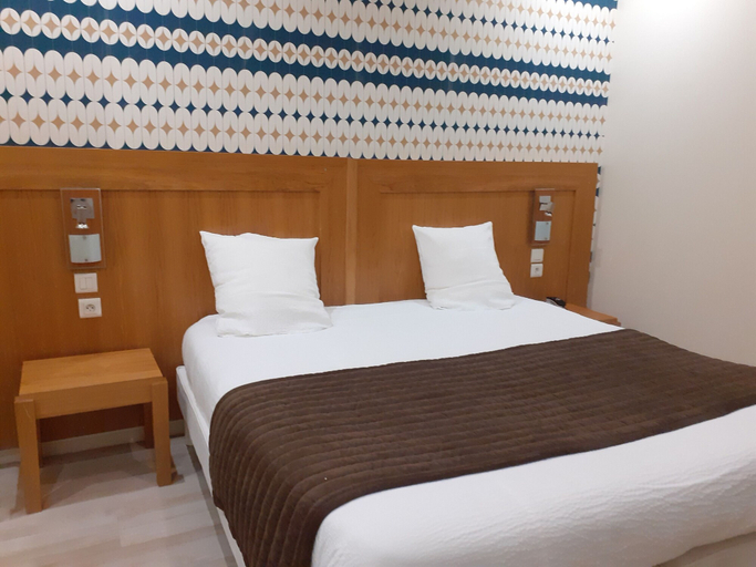 Room 5, Hôtel de l'Ecu, Côte-d'Or