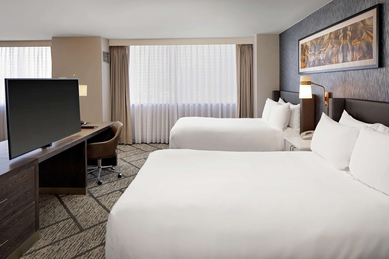 Bedroom 3, DoubleTree by Hilton Tulsa Downtown, Tulsa