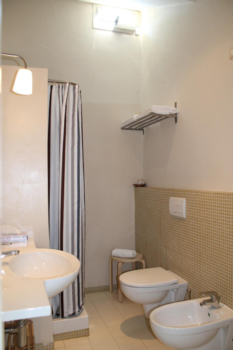 Bedroom 4, Hotel Touring, Livorno