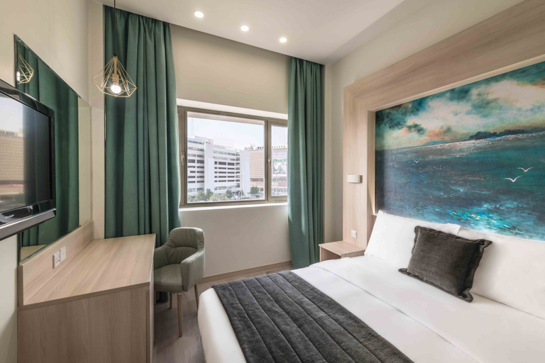 Bedroom 3, Oasis Hotel Kuwait, Kuwait City