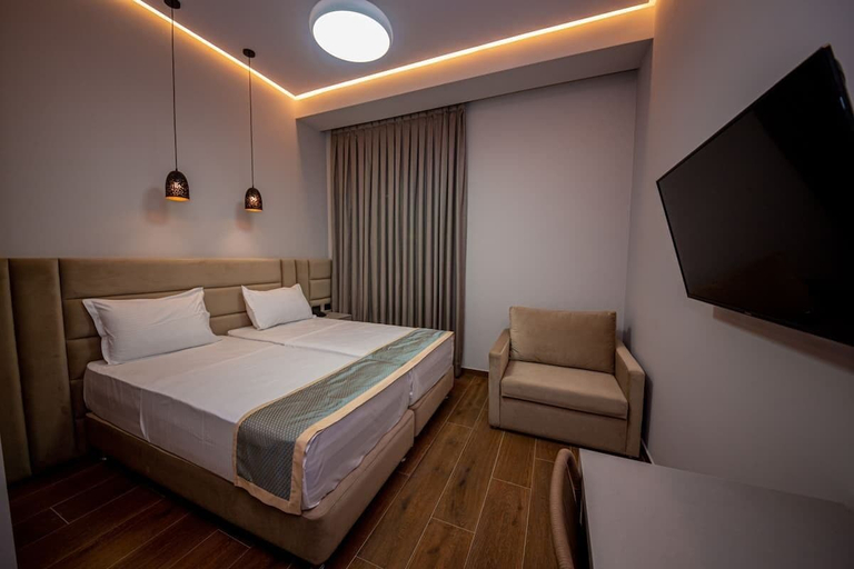 Bedroom 3, CITY CENTER HOTEL, Tiranës