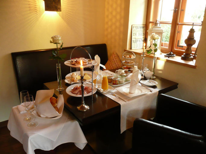 Food & Drinks 5, Romantik Hotel Chalet am Kiental, Starnberg