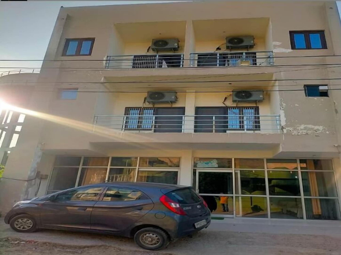Exterior & Views, Hotel Krishna Cottage - Vrindavan, Mathura