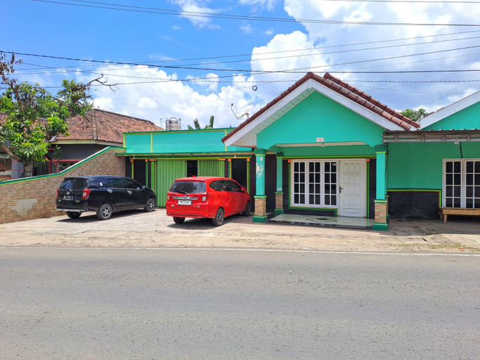 Exterior & Views 1, OYO 93814 Amanda Homestay, Bandar Lampung