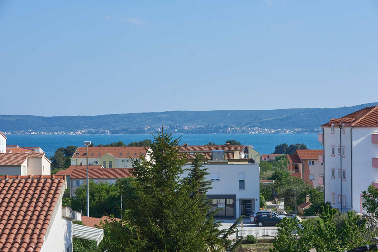 Others 3, Calypso, Kaštela