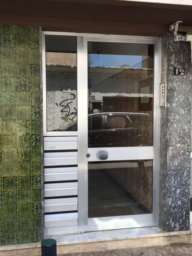 Property entrance 5, Lemon Tree Apartments, Faro