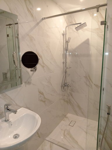 Bathroom 5, Petra Premium Hotel, Wadi Musa