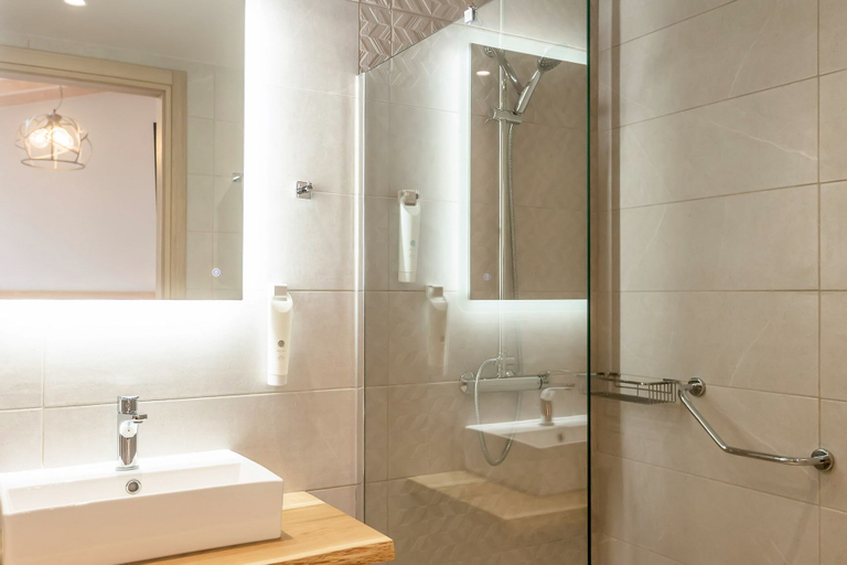 Bathroom 4, Telesilla Hotel, Ionian Islands