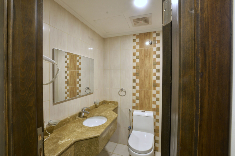 Bathroom 5, Zouk AlKhayal Hotel, Makkah