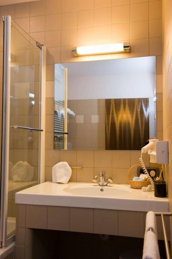 Bathroom 4, Hotel Bourgoensch Hof, West-Vlaanderen