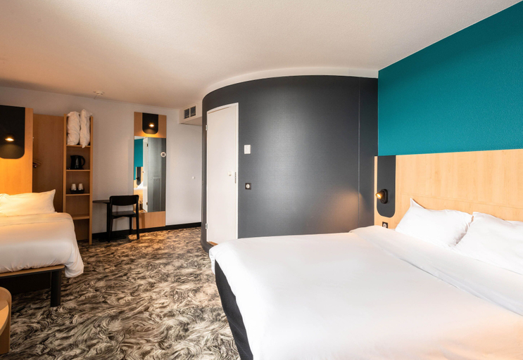 Bedroom 3, B&B HOTEL Calais Terminal Cité de l'Europe 3 étoiles, Pas-de-Calais